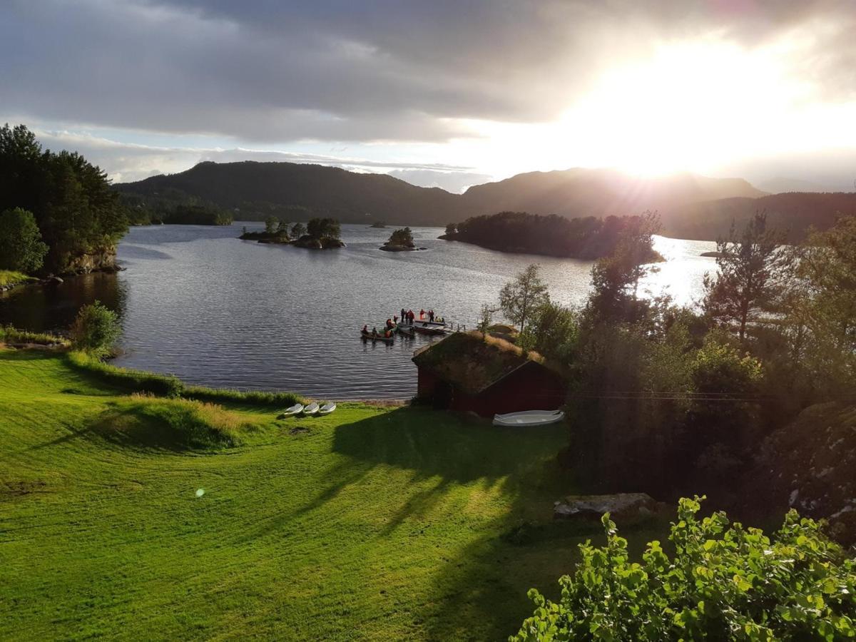 Teigen Leirstad, Feriehus Og Hytter Eikefjord Dış mekan fotoğraf