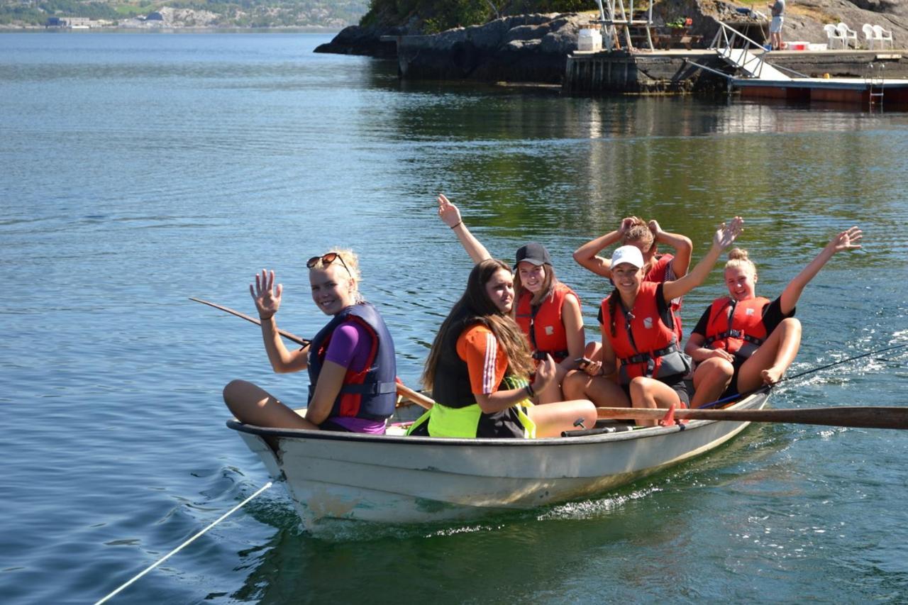 Teigen Leirstad, Feriehus Og Hytter Eikefjord Dış mekan fotoğraf