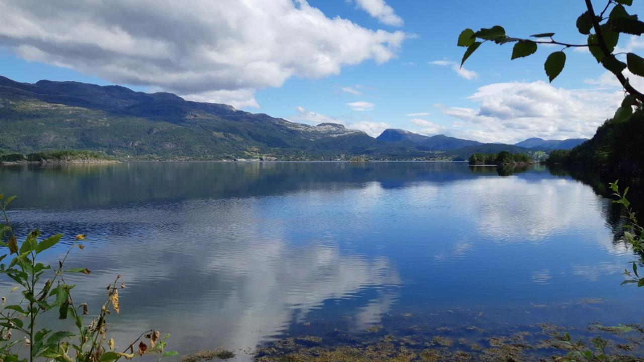 Teigen Leirstad, Feriehus Og Hytter Eikefjord Dış mekan fotoğraf